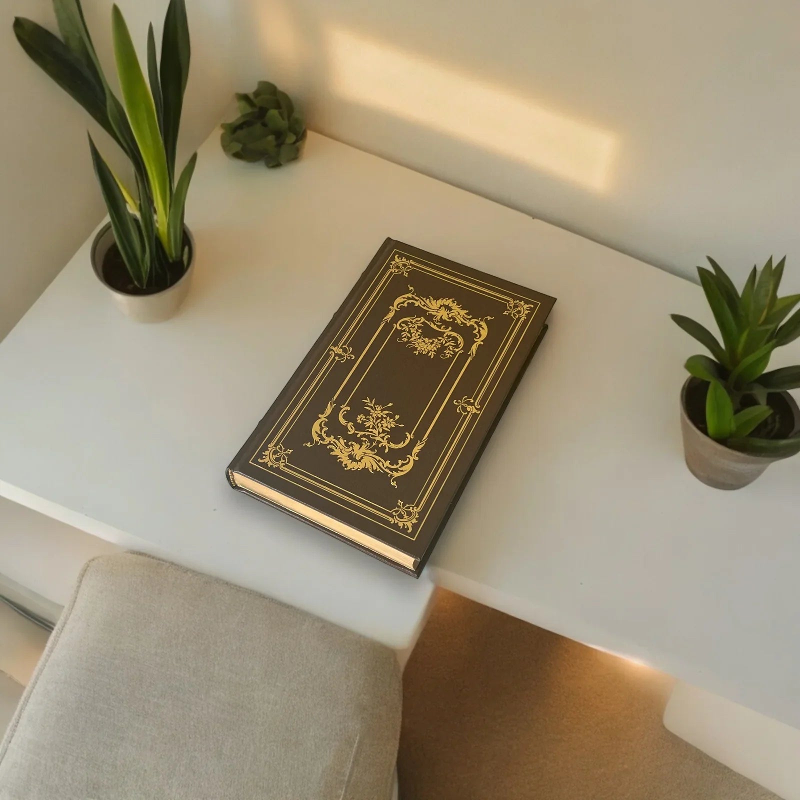 Explore the Timeless Elegance of Deluxe Gift Books with Romantic Poets William Blake to Edgar Poe from 1982 Franklin Library