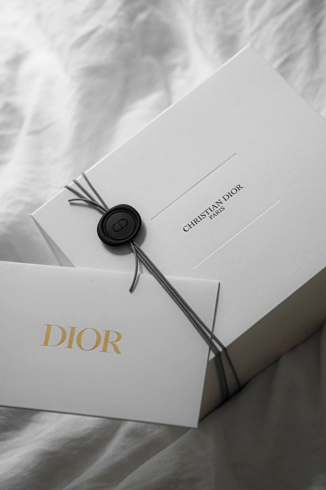 Gift-Giving Etiquette Presenting Deluxe Books Elegantly