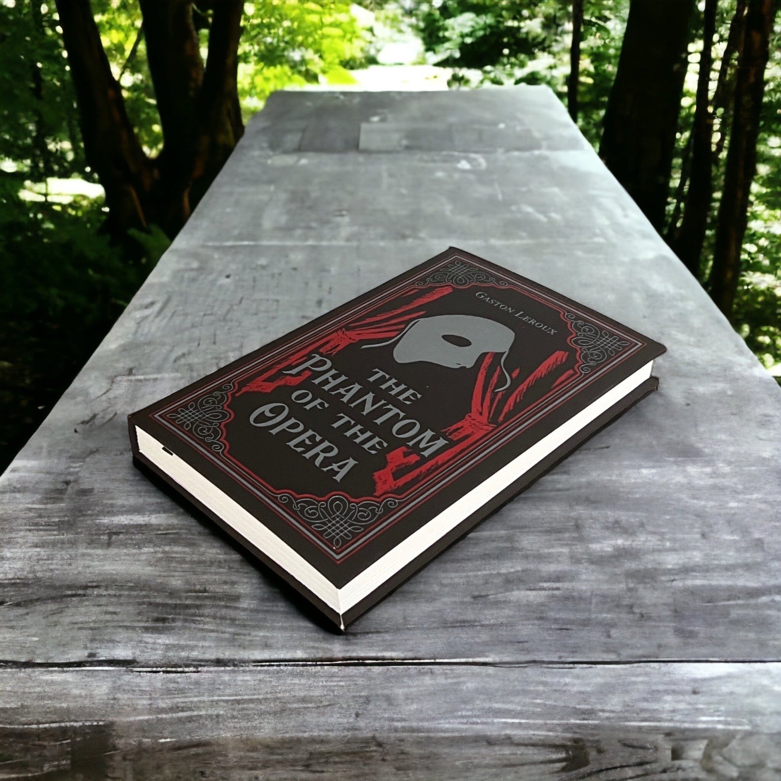 The Phantom of the Opera by Gaston Leroux - Imitation Leather Softcover
