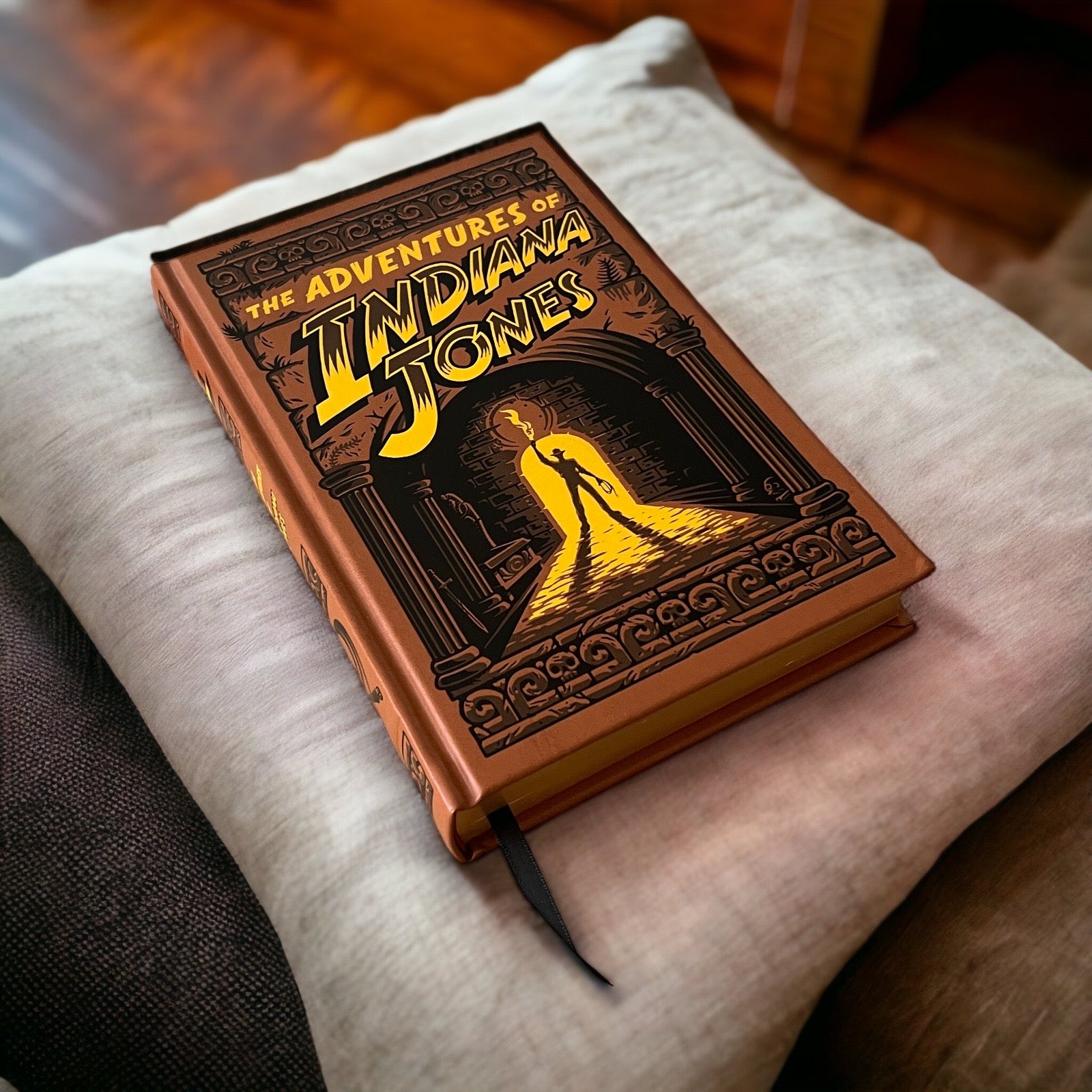 The Adventures of Indiana Jones 3 Novels - Collectible Leather Bound Hardcover