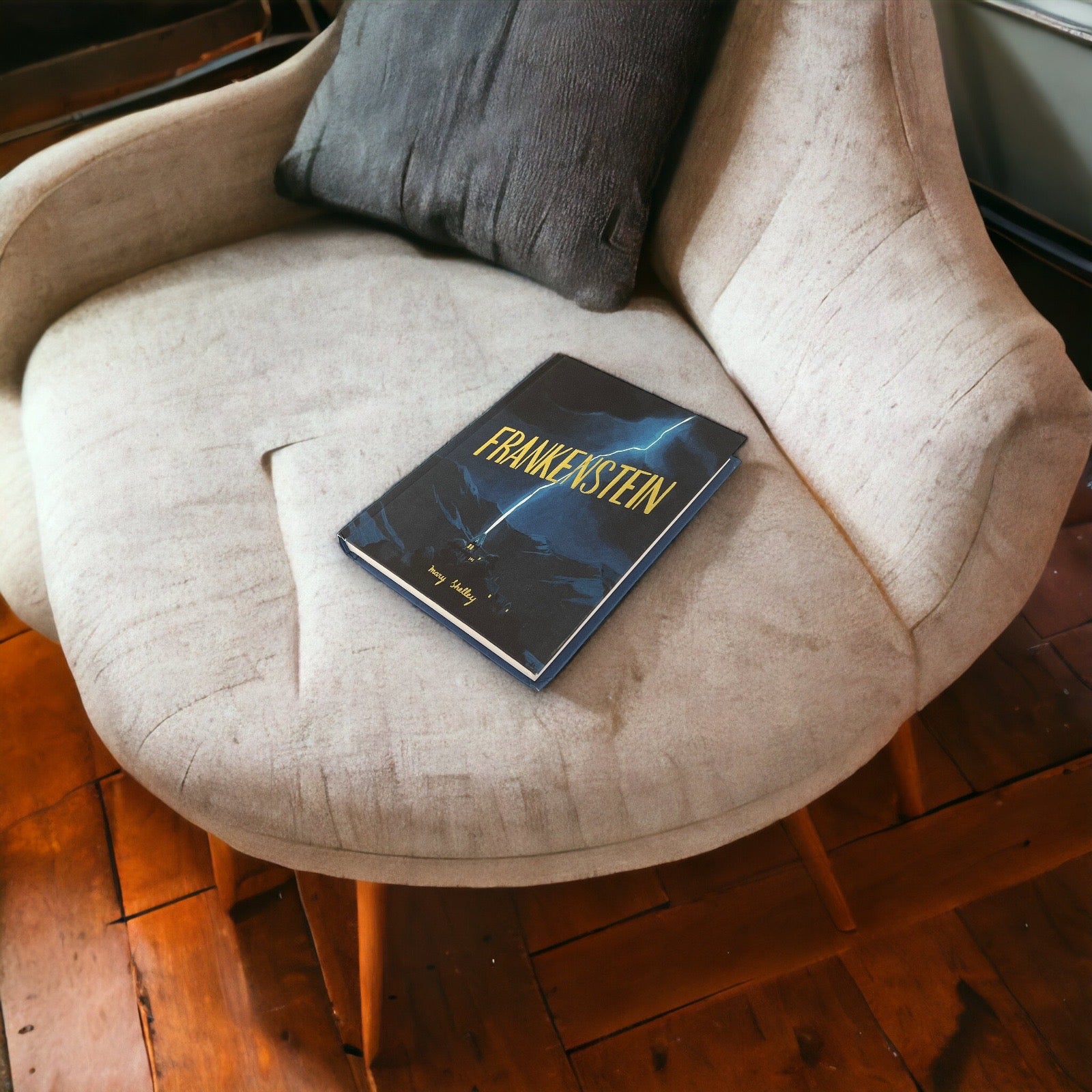 Frankenstein by Mary Shelley - Collectible Compact Hardcover Edition