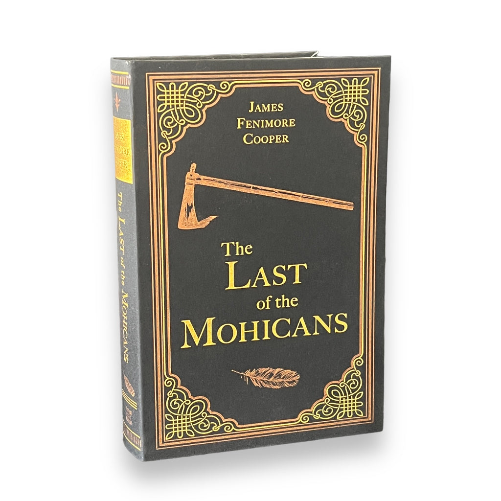 The Last Of The Mohicans by James Fenimore Cooper - Collectible Flexi Cover Edition