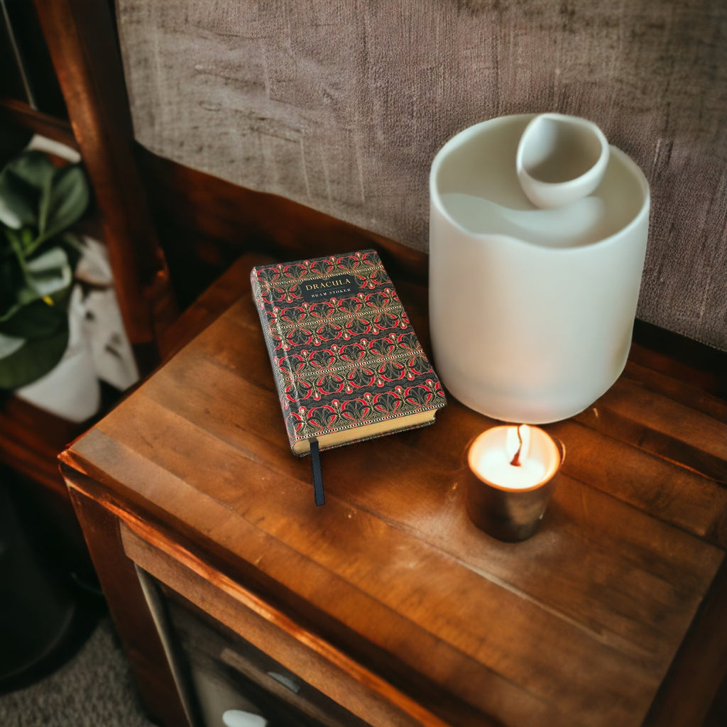 Dracula by Bram Stoker - Collectible Colorful Gilded Hardcover