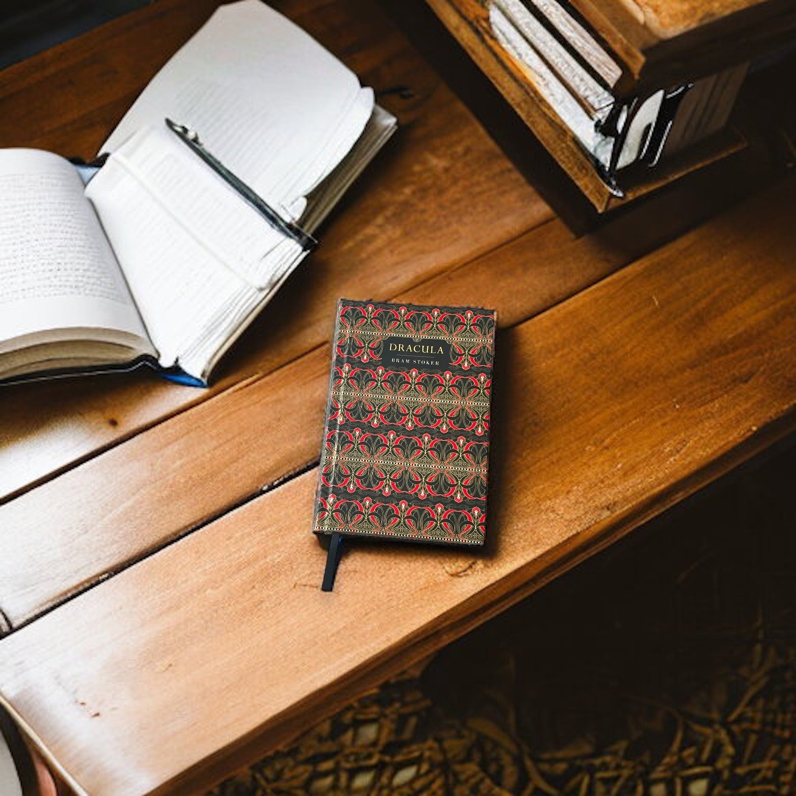 Dracula by Bram Stoker - Collectible Colorful Gilded Hardcover