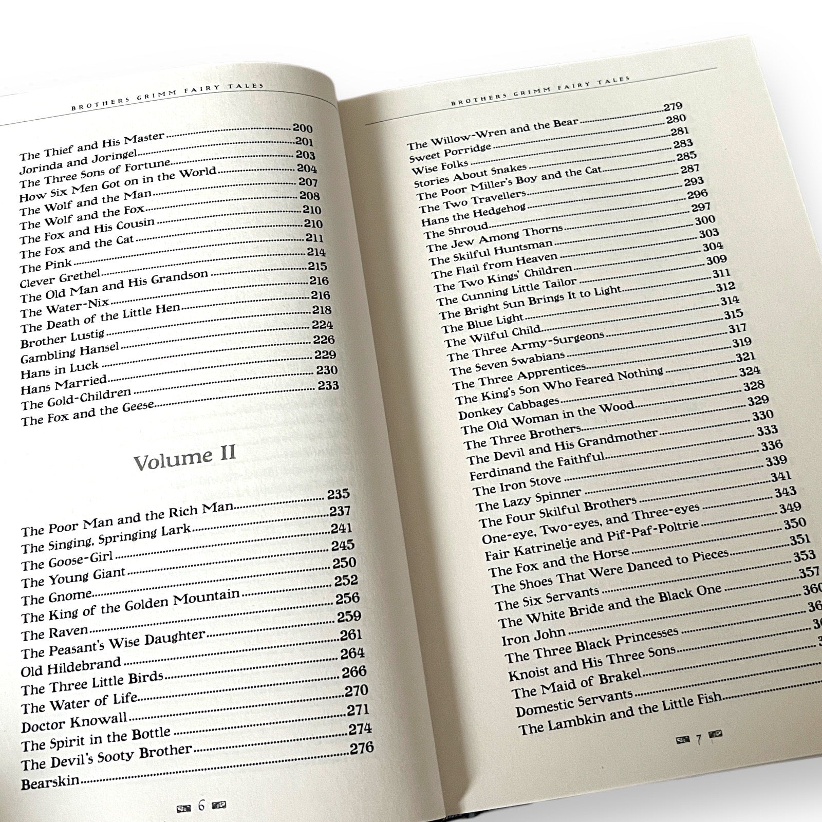 Brothers Grimm Fairy Tales - Anthology of Classic Tales - Decorative Deluxe Gift Hardcover