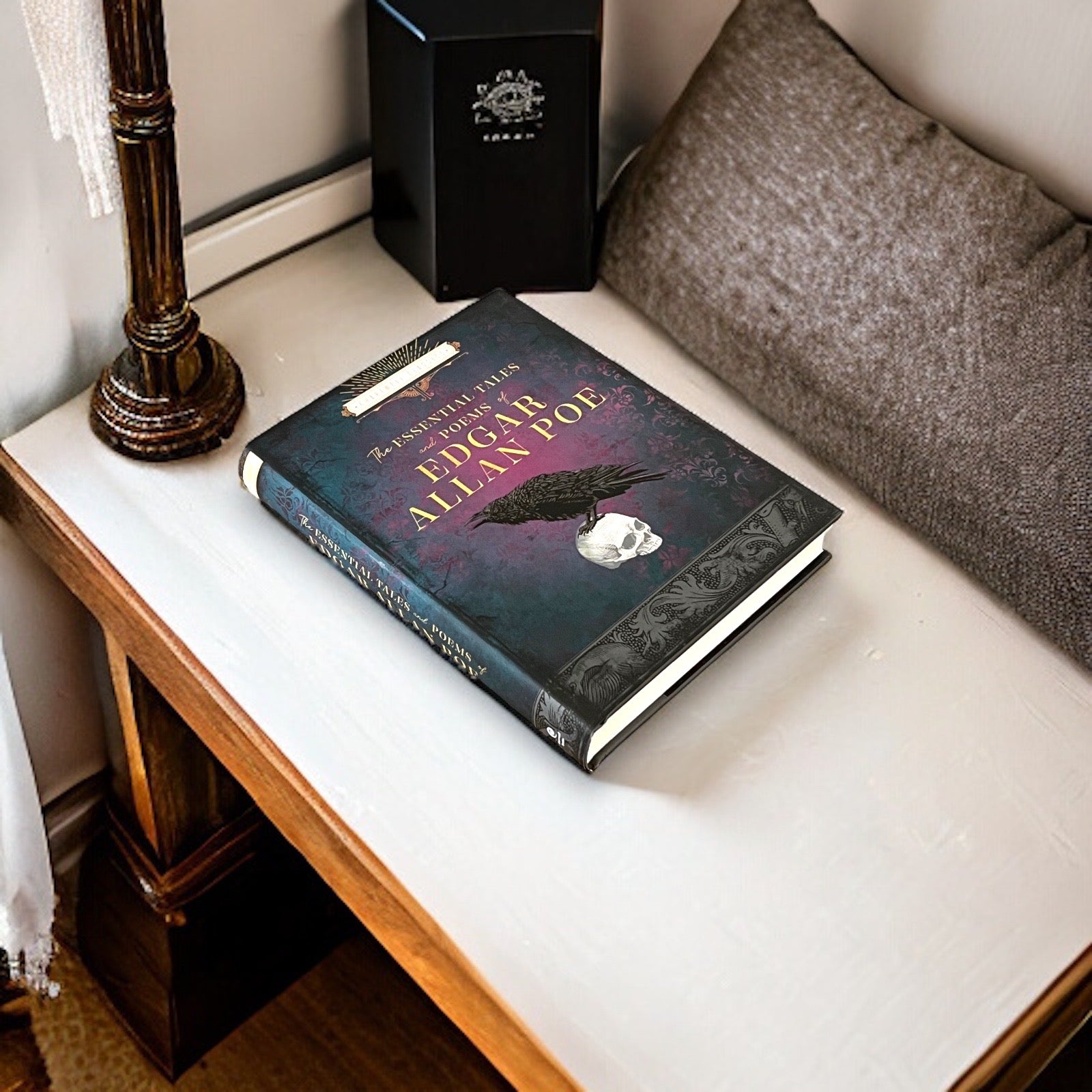 EDGAR ALLAN POE Essential Tales and Poems - Collectible Deluxe Special Gift Edition - Hardcover w/ Dustjacket -Best Seller Classic Book