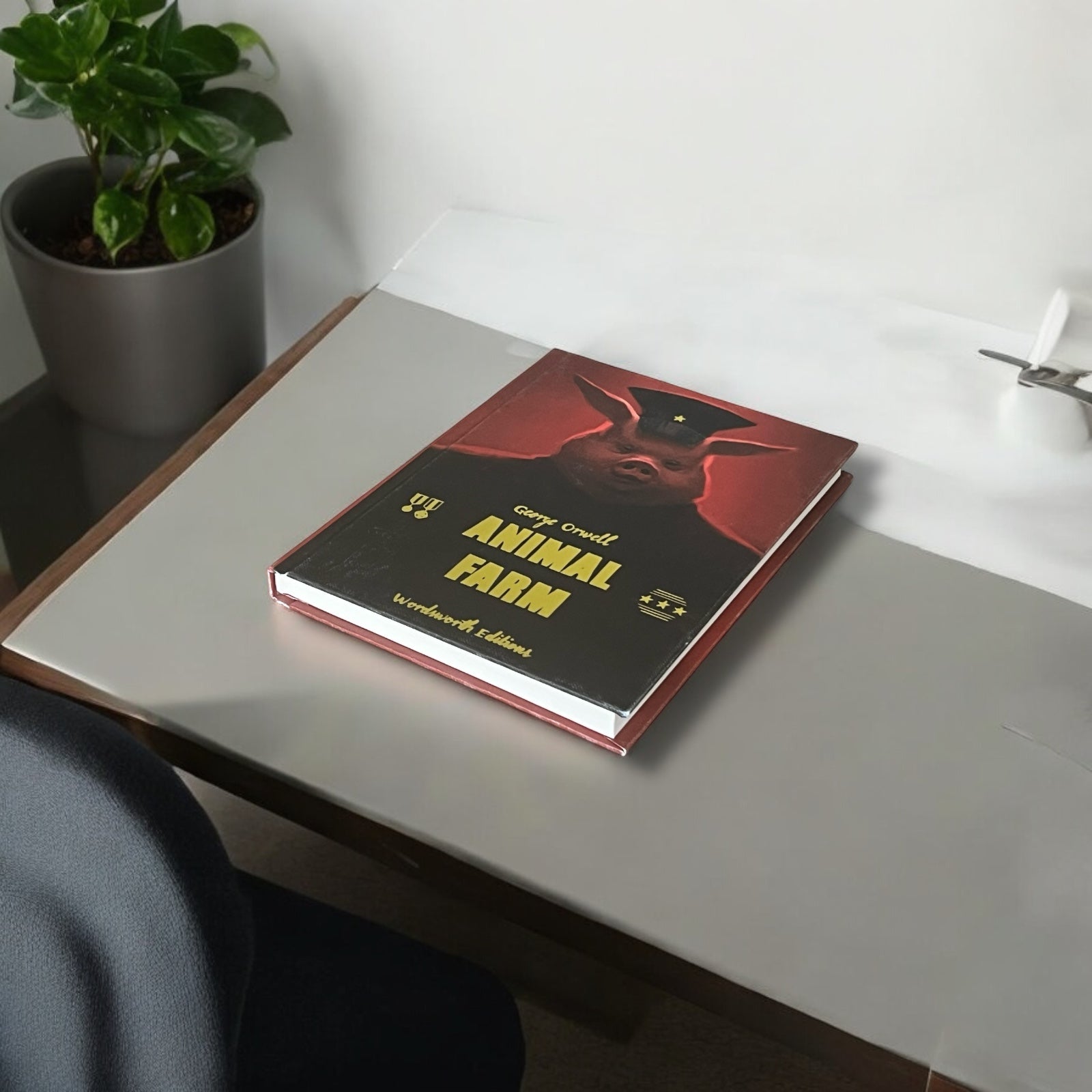 Animal Farm by George Orwell - Collectible Compact Hardcover