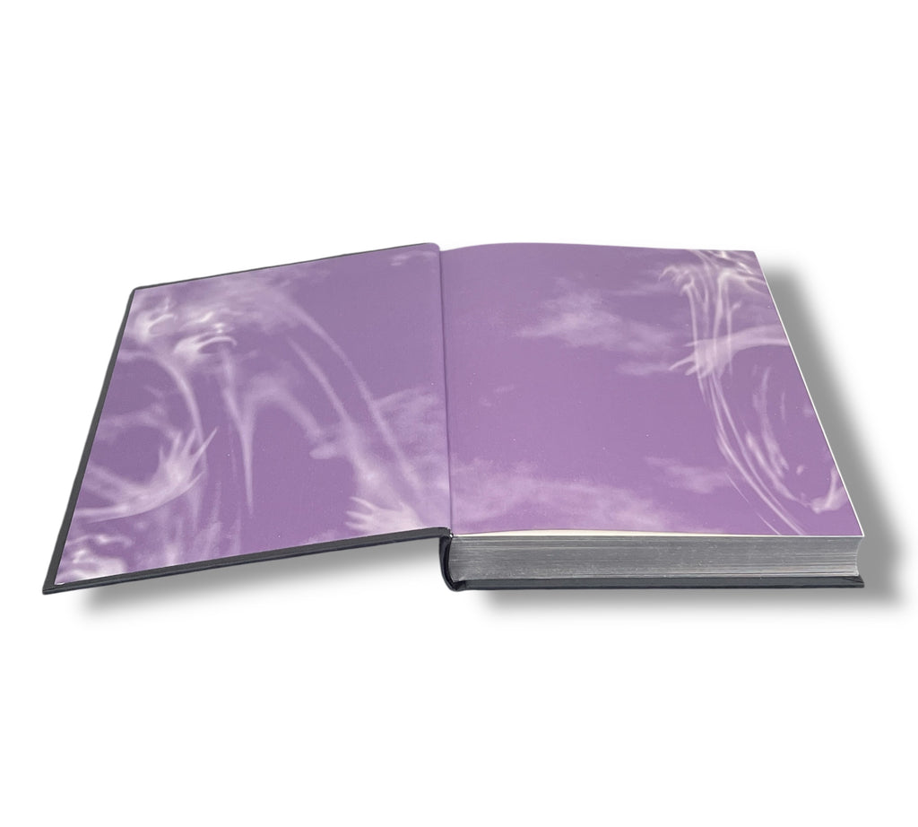 Ghost Stories: Chilling Tales of the Supernatural - Luxury Gilded Hardcover