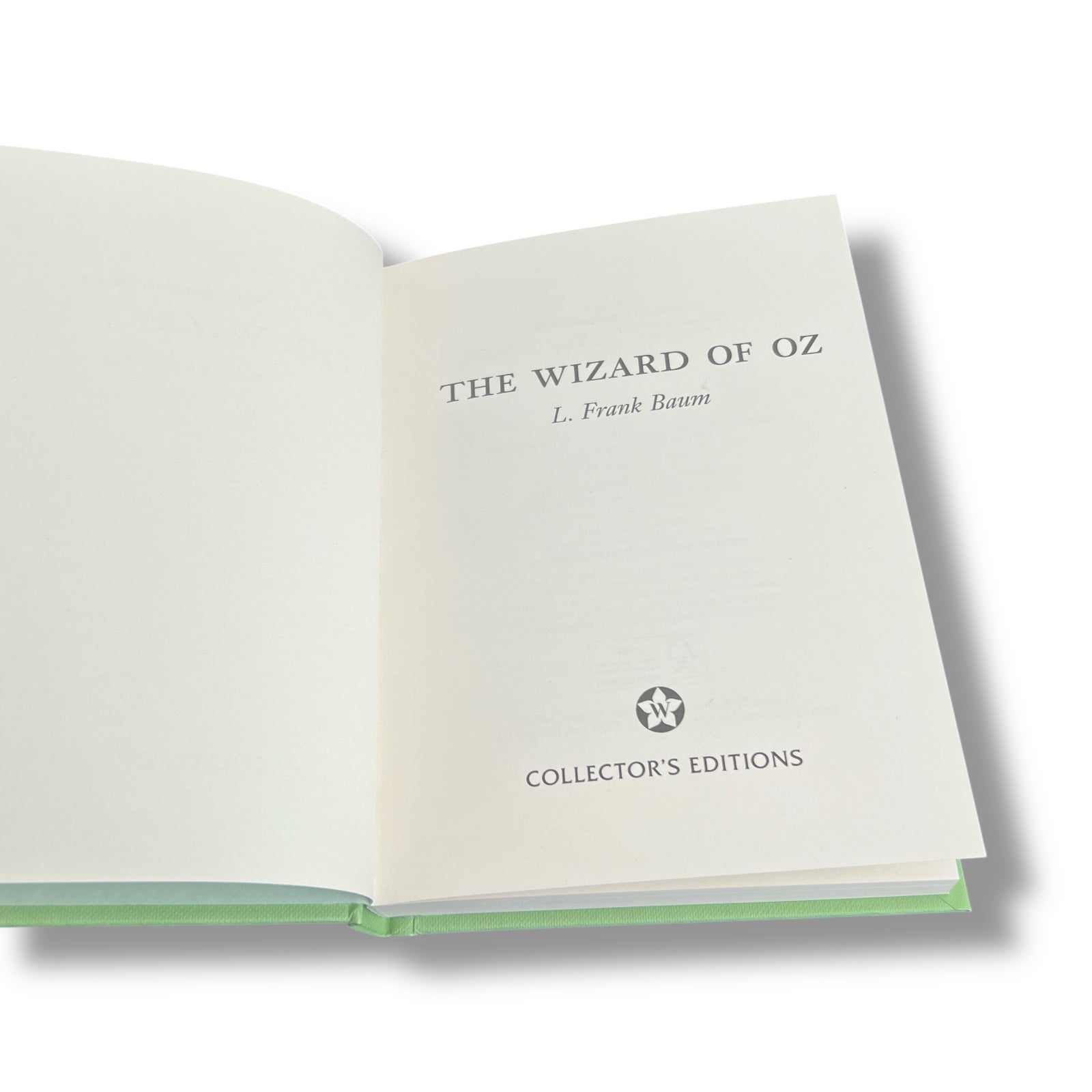 The Wizard of Oz by L. Frank Baum - Collectible Compact Hardcover