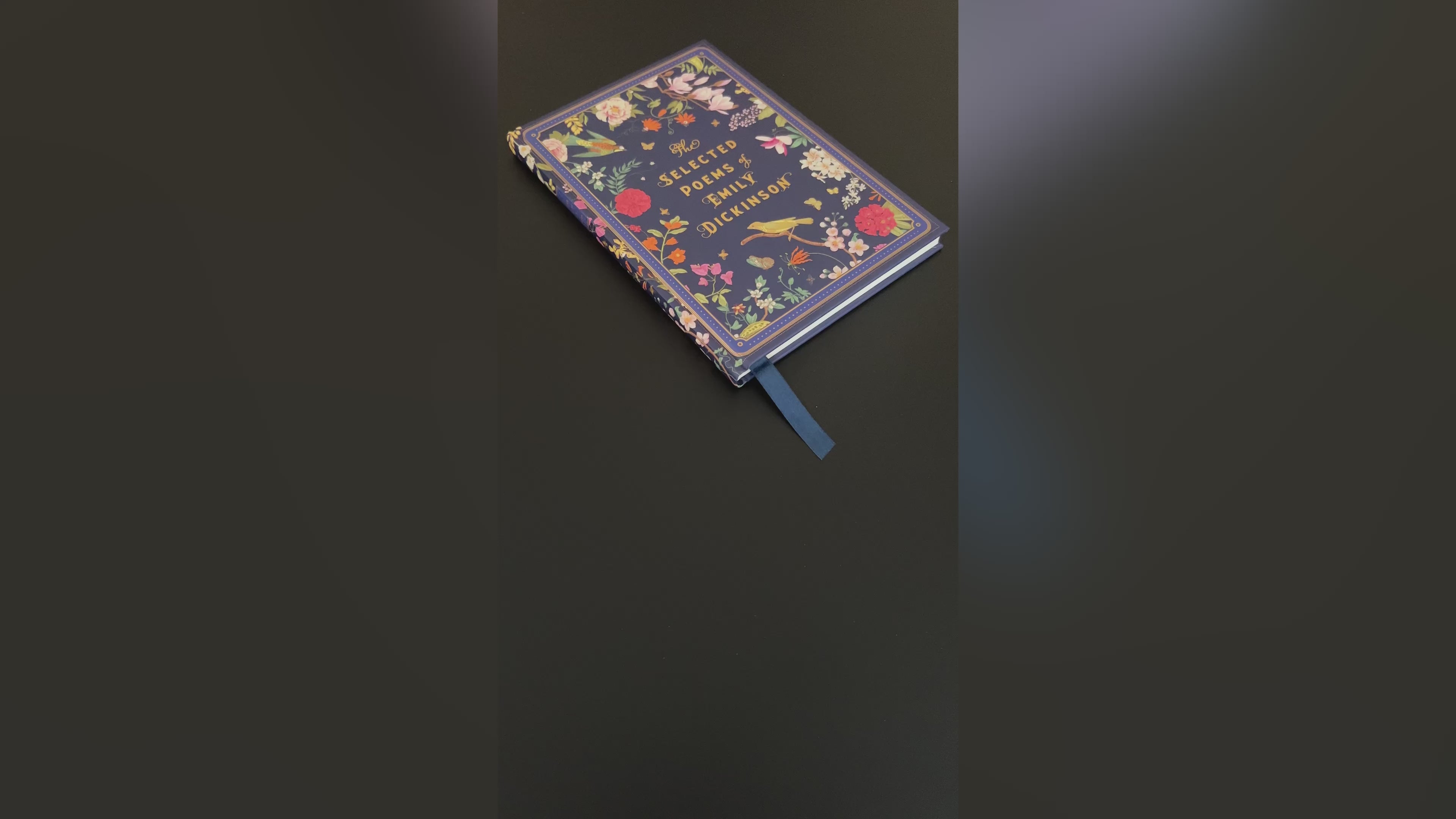 The Selected Poems of Emily Dickinson - Collectible Deluxe Hardcover