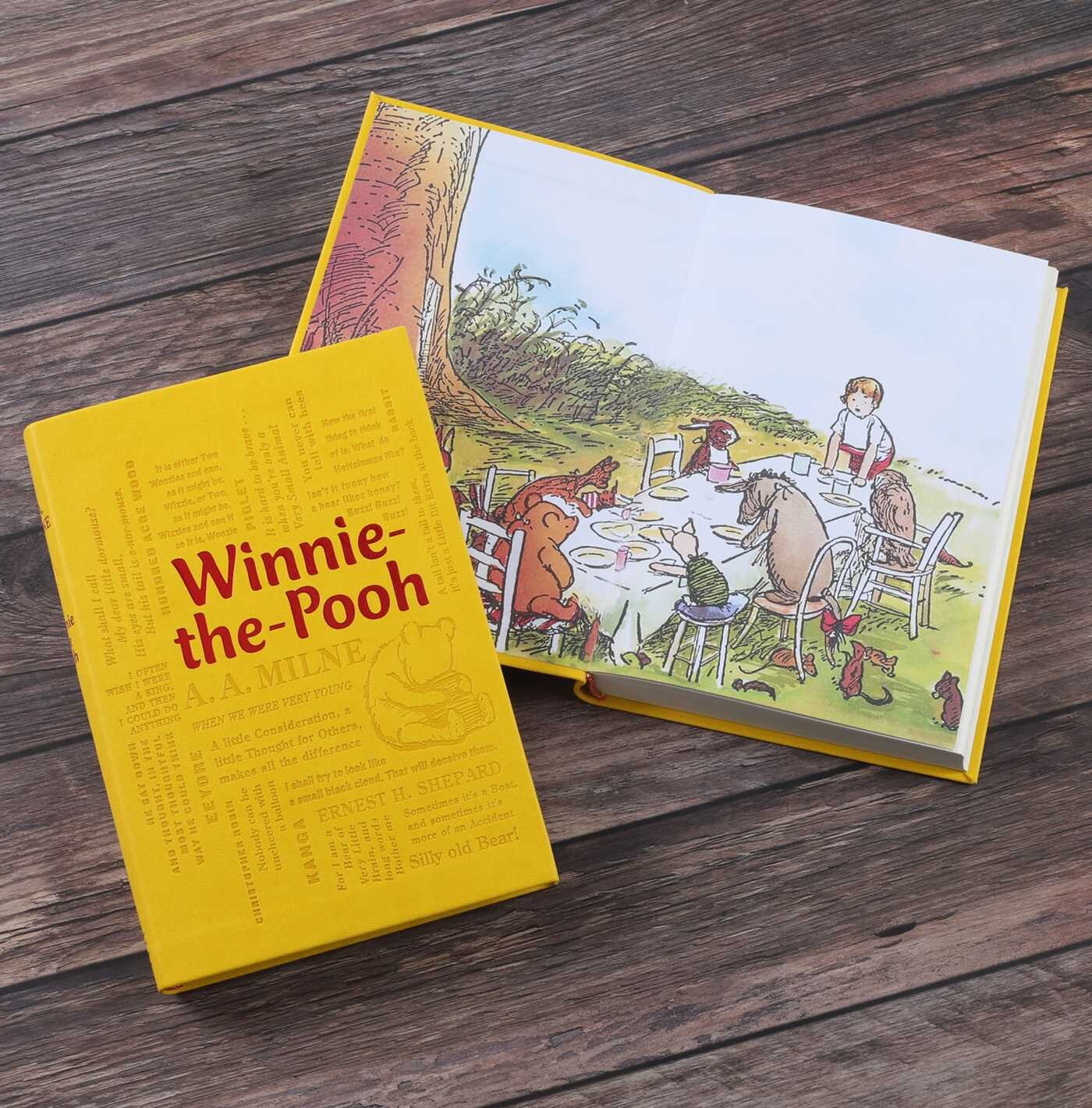 Winnie-the-Pooh by A. A. Milne - Collectible Deluxe Special Gift Edition - Flexi Bound Faux Leather feel Cover - Best Seller - Classic Book