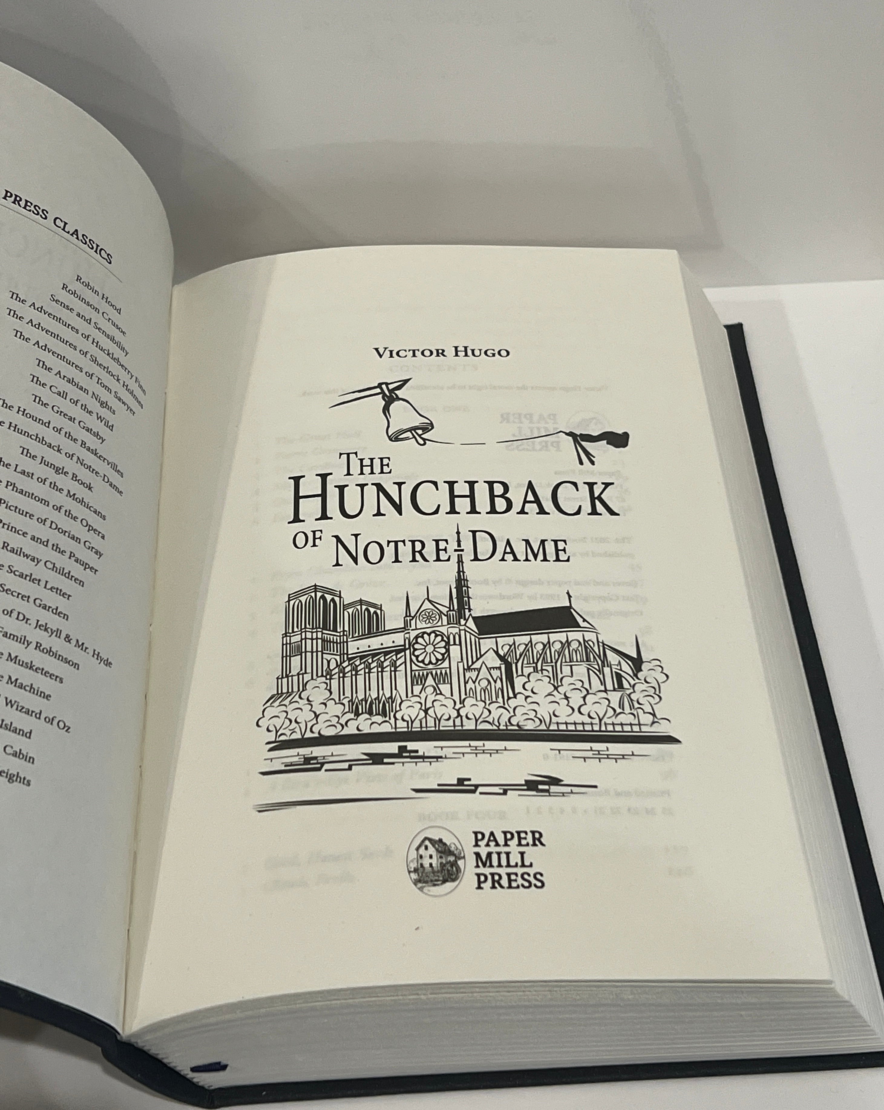 The Hunchback of Notre-Dame by Victor Hugo - Imitation Leather Softcover