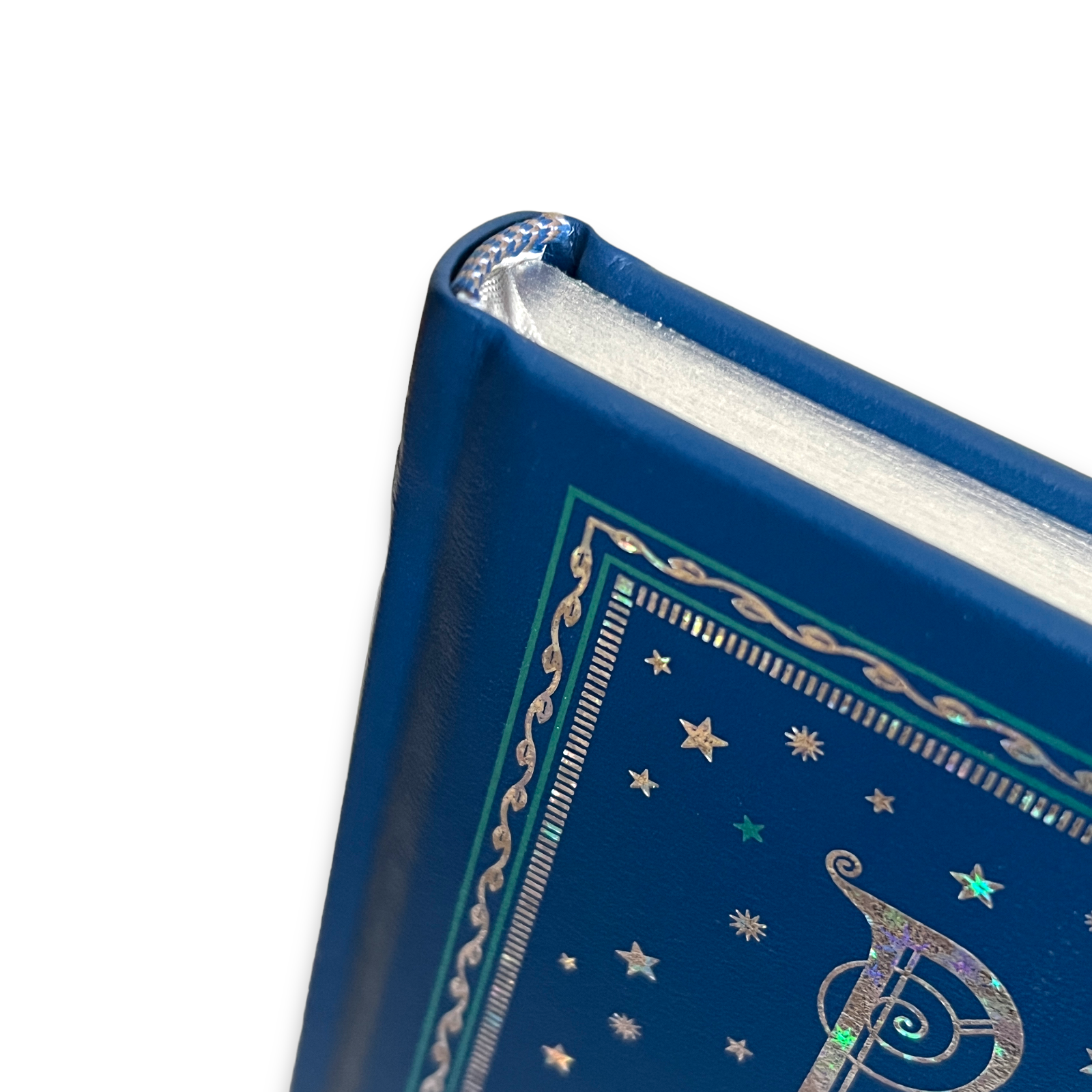 Peter Pan by J. M. Barrie - Collectible Illustrated Leather Bound Hardcover