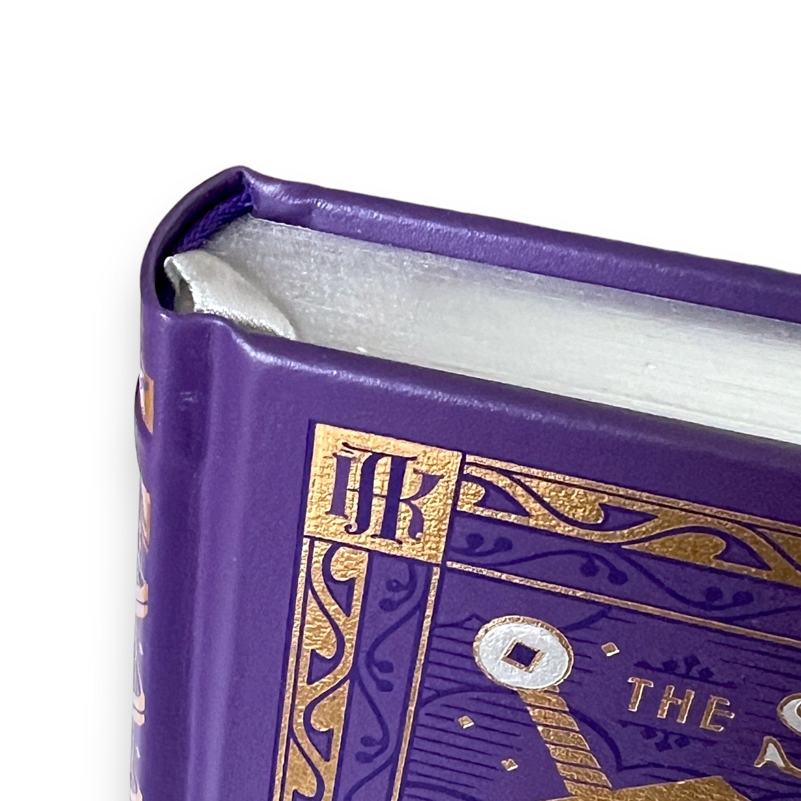 The Story of King Arthur and His Knights by Howard Pyle - Collectible Illustrated Gilded Leather Bound Hardcover