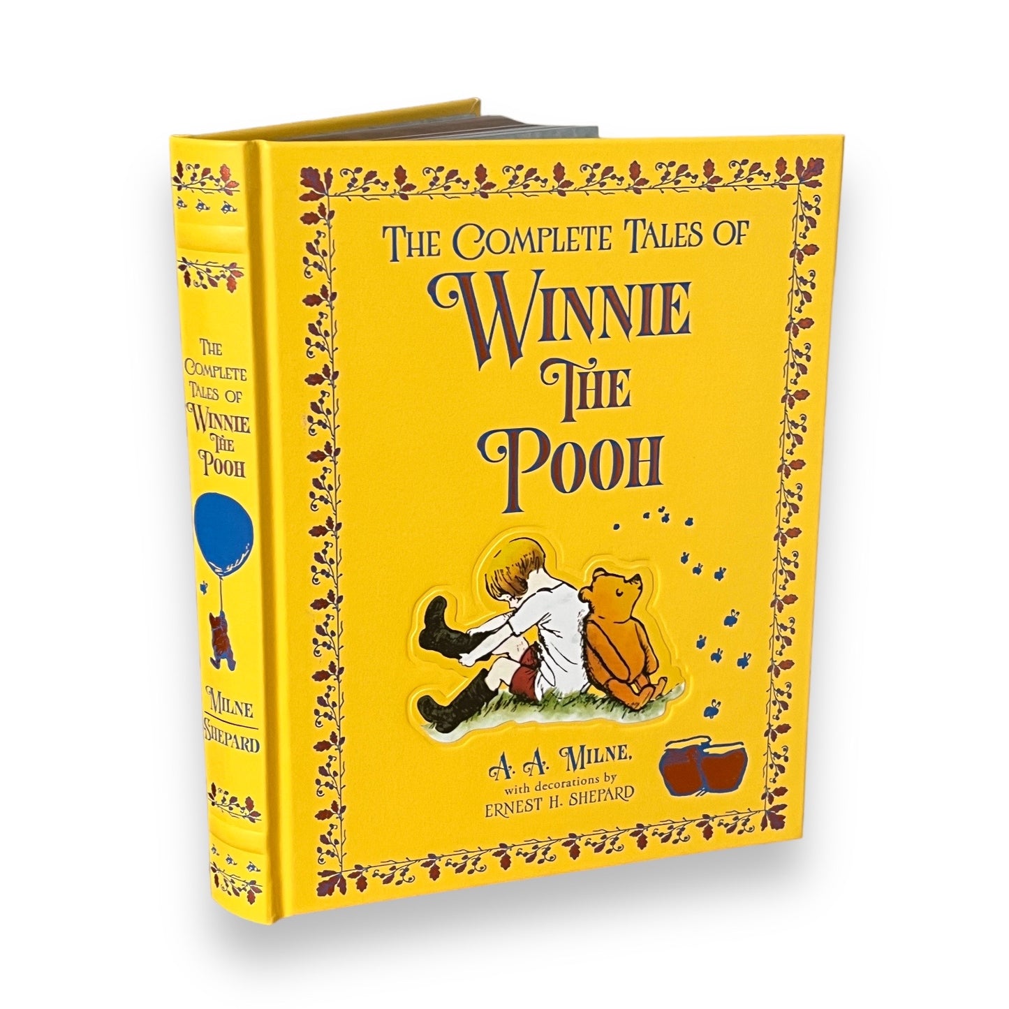 The Complete Tales of Winnie-the-Pooh by A. A. Milne - Collectible Deluxe Gift Illustrated Edition - Leather Bound Hardcover - Classic Book